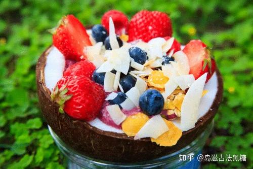 網(wǎng)紅椰子碗 席卷全球的美食與拍照新風尚