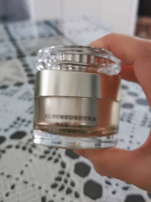 保濕抗皺護膚品排行榜 精選高效精華霜與護膚產(chǎn)品全解析